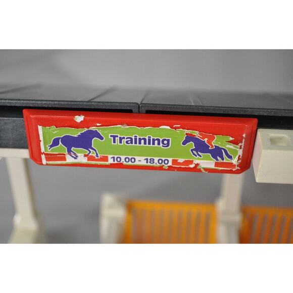 2009 Playmobil 5877 Horse Farm Super Set Equestrian Stable Barn - Incomplete - Picture 8 of 8